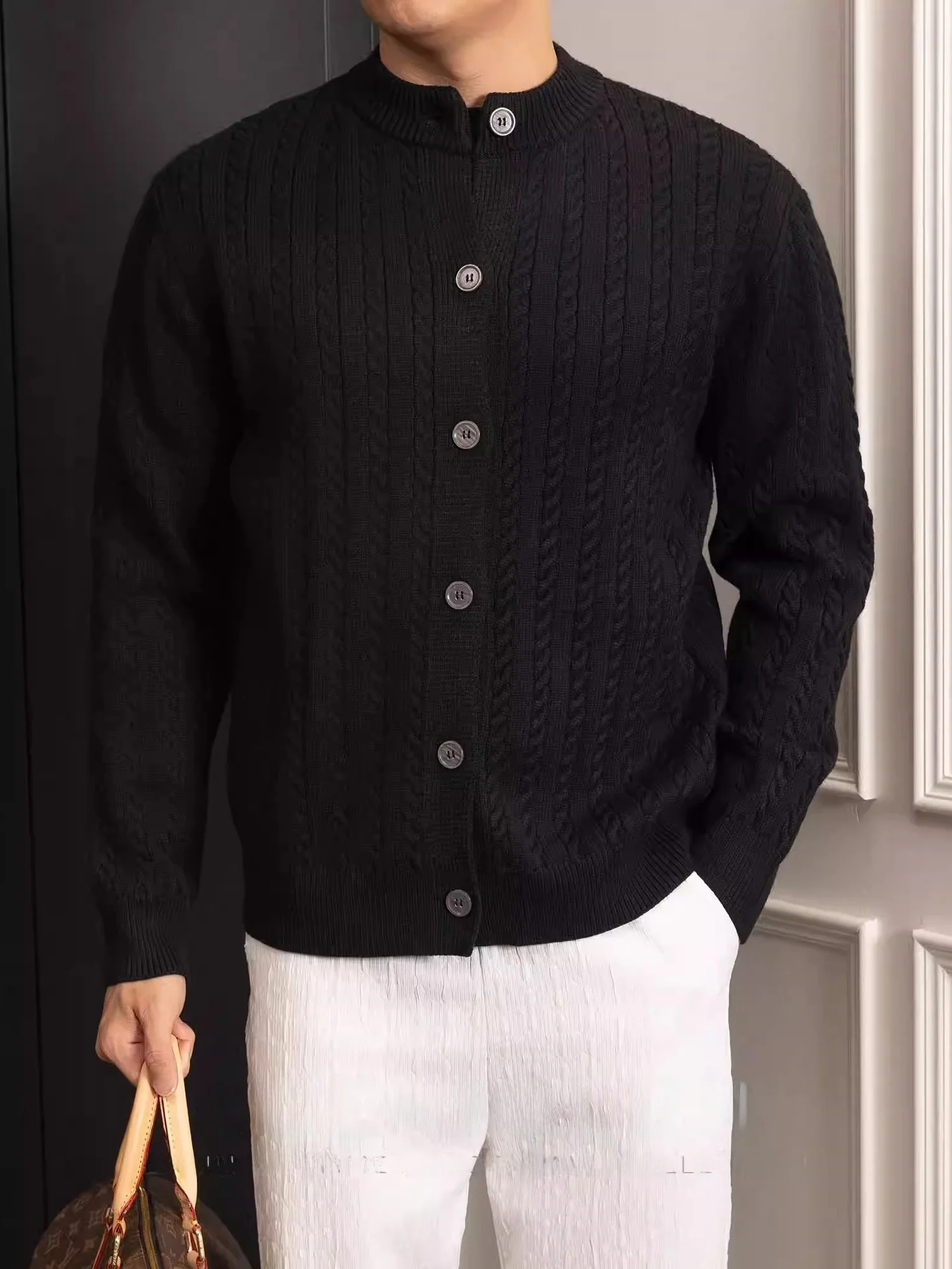 

Мужской вязаный кардиган Extra Large 300 Pou, утепленный, осенне-зимний, с узором косы, мягкий, двусторонняя вязка