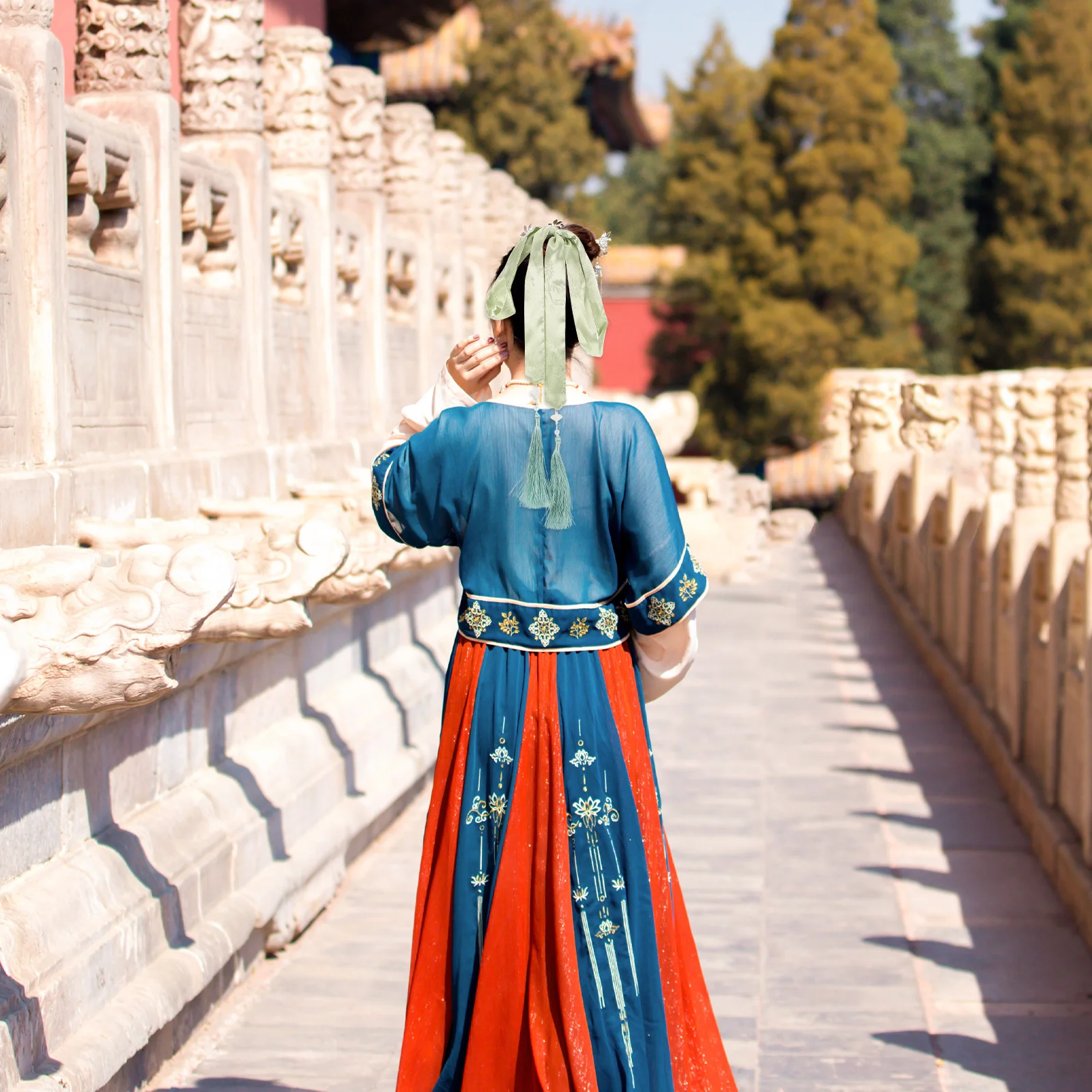 

Повязка для волос Hanfu, шелковистая лента, кулон с кисточкой, хризантема, винтажный стиль, украшение для волос для фотографий культурных мероприятий