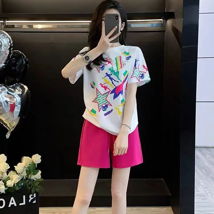 بدلة رياضية صيفية بتصميم مطبوع للنساء، طقم شورت جديد بأكمام قصيرة مكون من قطعتين لجعل أن يبدو نحيفًا وغير رسميًا