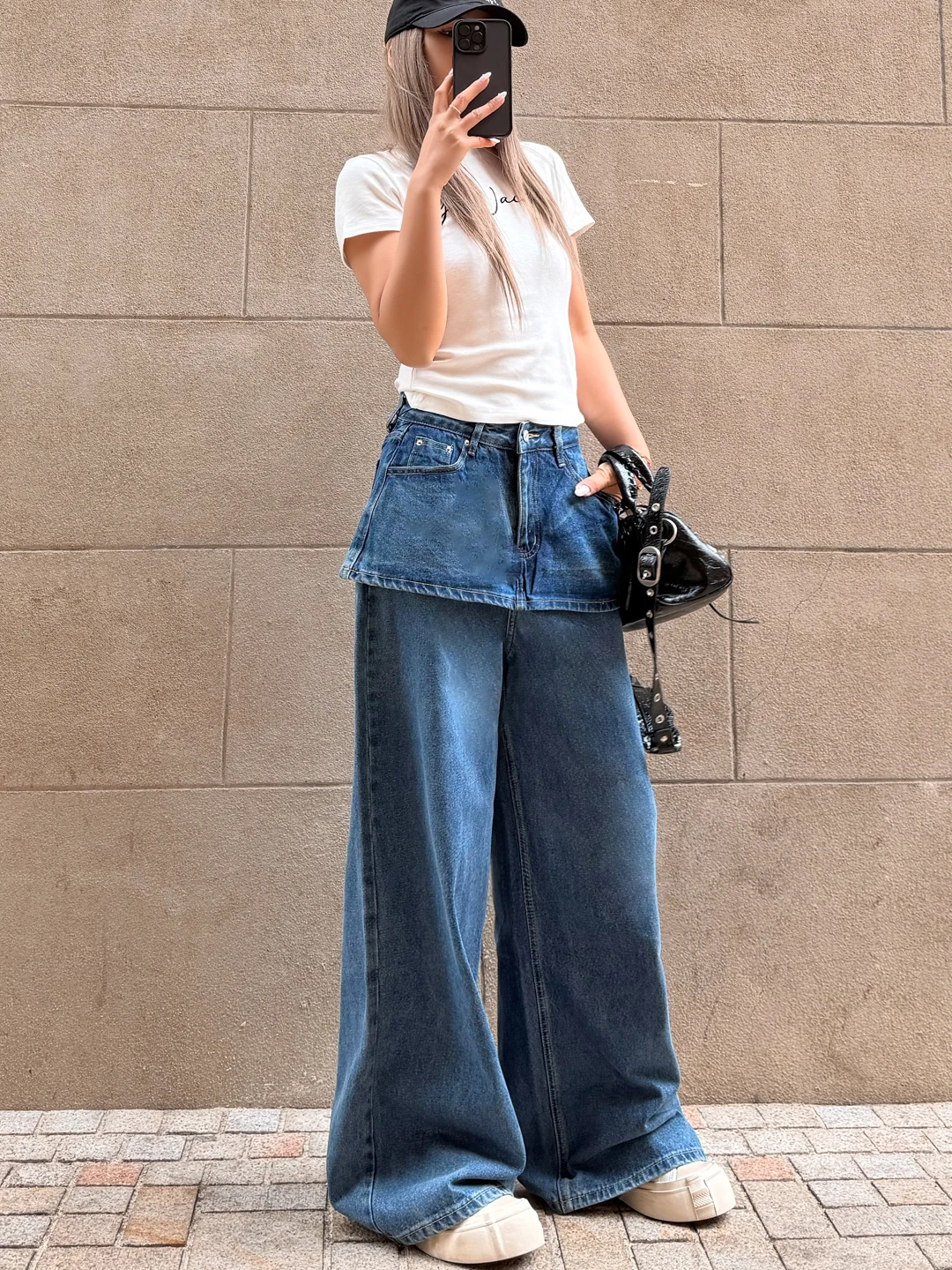 

Loose Women's Denim Skirt Pants Spring 2026 New Design Wide Leg Pants Fake Two-Piece Hip Conceal Slimming Effect