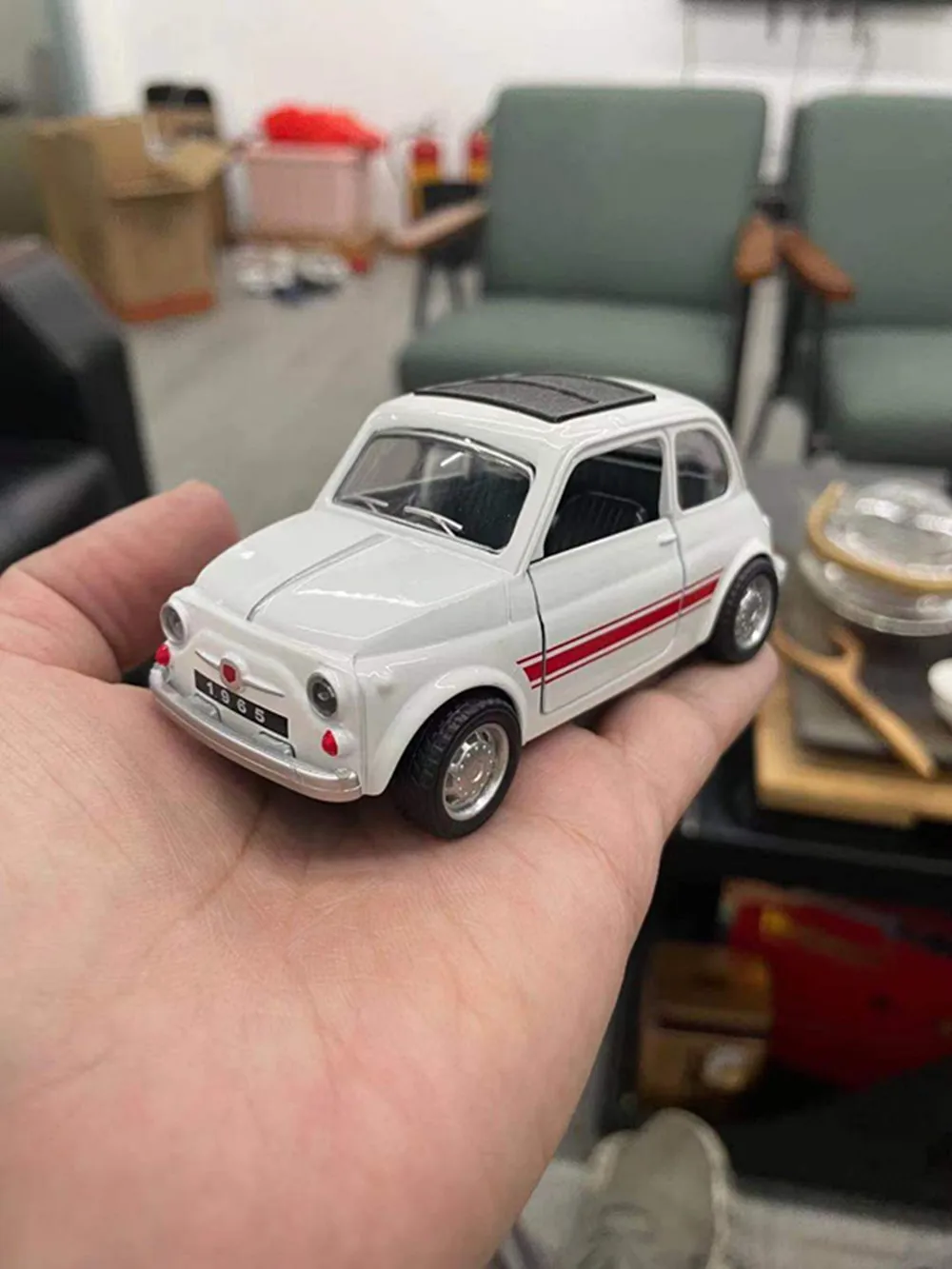 1:36 Alloy Pull Back Fiat 500 Car Model,Classic Collection Model Ornament,2 Doors Children\'s Toys,Wholesale Free Shipping