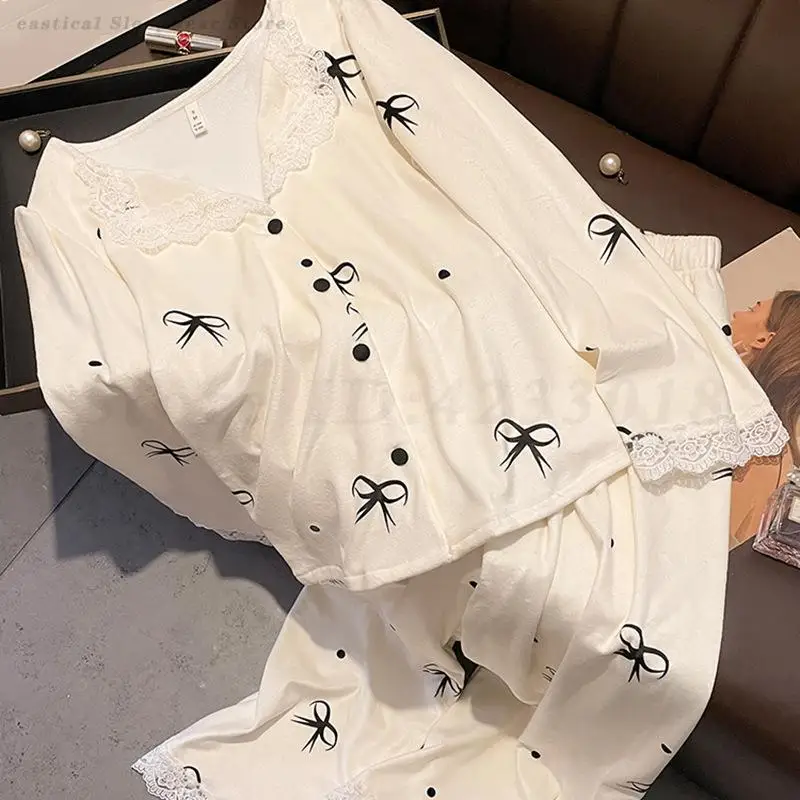

Autumn Winter Female Sleepwear 2Pcs Pajamas Set Bow Sweet Island Velvet Nightwear Lace Long Sleeve Pijamas Suit Loose Home Wear