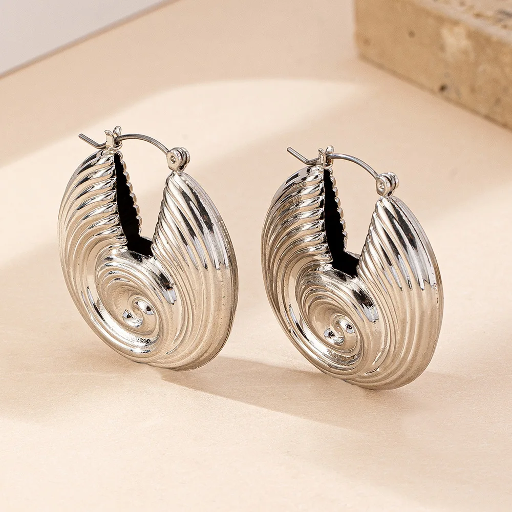 Hoop Earrings For Women Metal Round Conch Spiral Pattern Hollow Geometric Ear Accessories Fashion Jewelry E524
