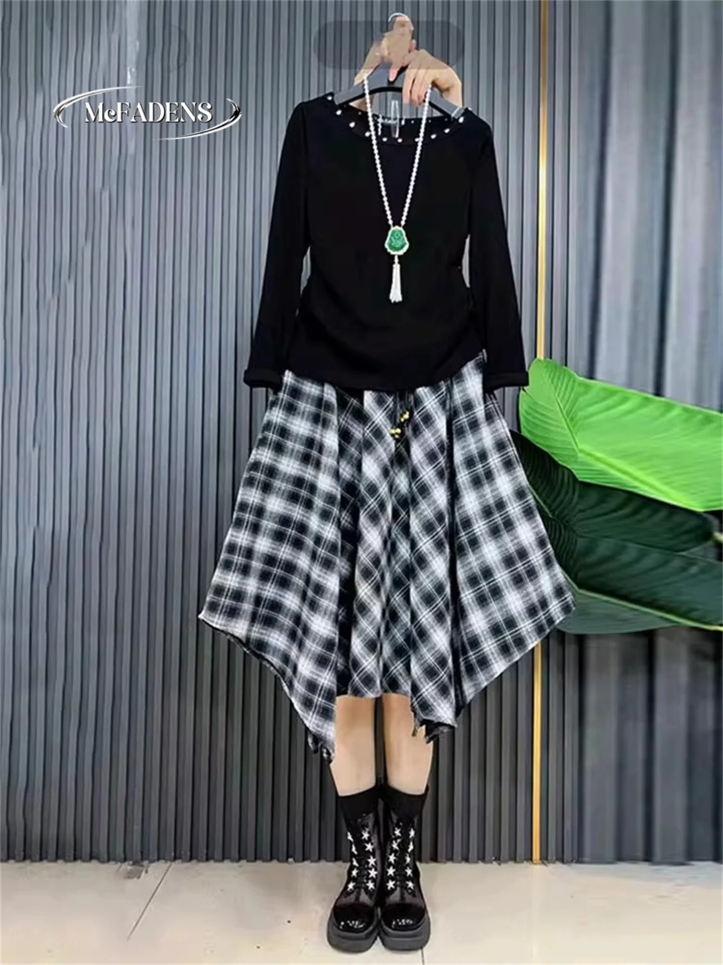 

Autumn Plaid Long Sleeve round Neck plus Size Women's Top And Skirt Set High Waist A-Line Midi Skirt Conceals Hip