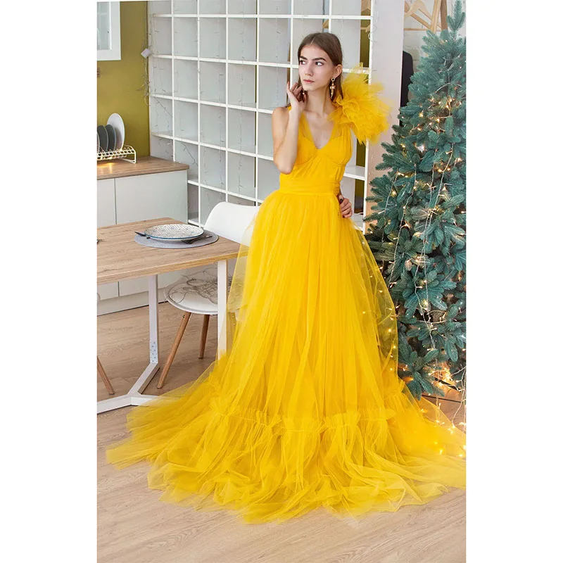 

Yellow Women Evening Dresses V Neck Sleeveless Prom Gowns Ruffles Tulle Sweep Train Dress Custom Made Robe De Soiree