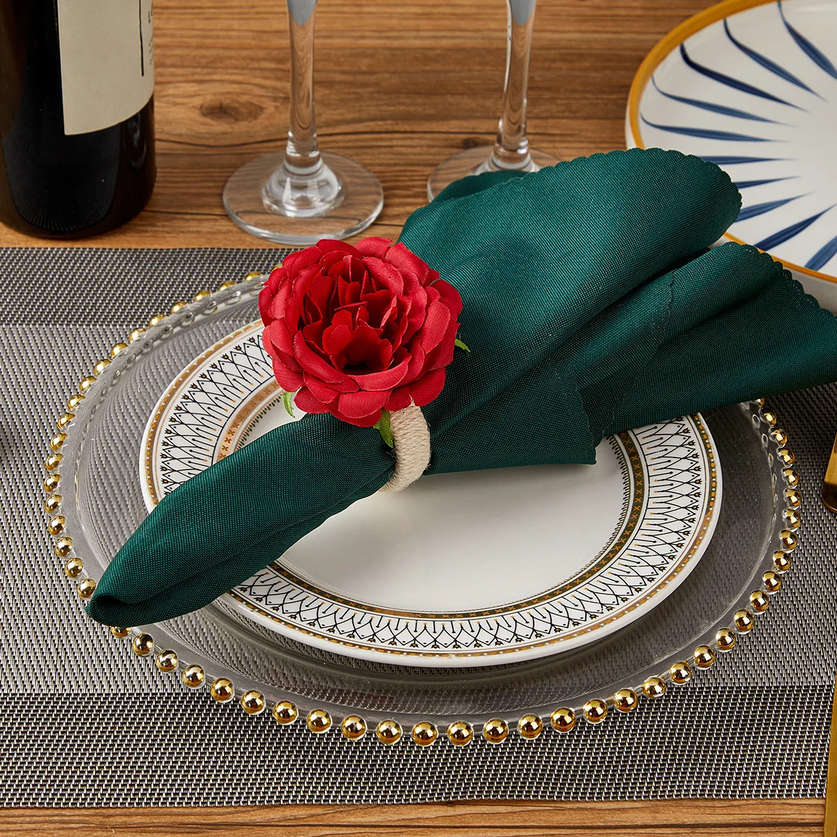 Rose Flower Napkin Ring Napkin Holder Handicraft Flower Napkin Ring for Wedding Valentine's Day Birthday Party Table Decoration