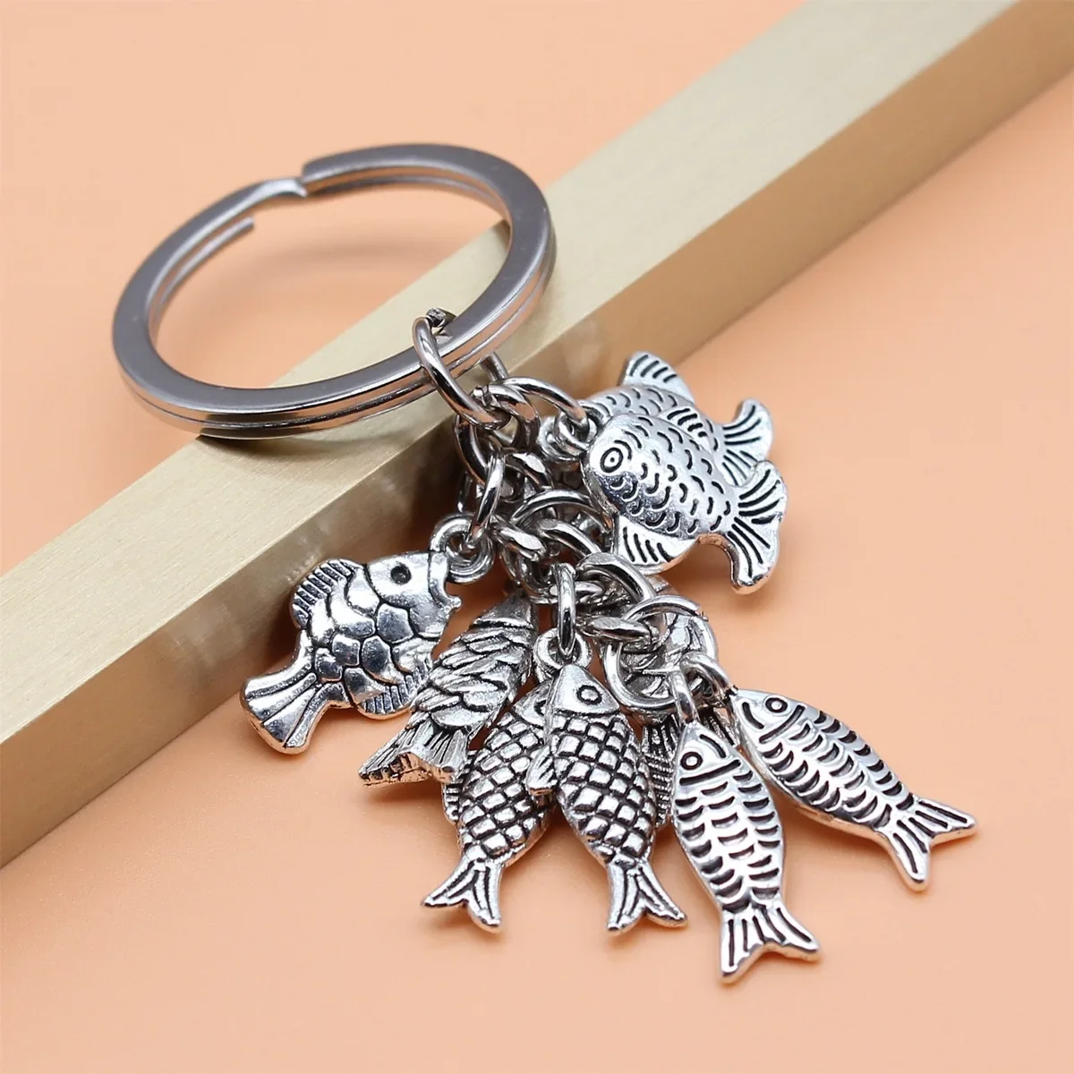 GEFENSI Fish Keychain Fishing Enthusiast Key Chain Metal Keyring Backpack Handbag Pendant Car Decoration Bulk Man Dad Boy Boyfri