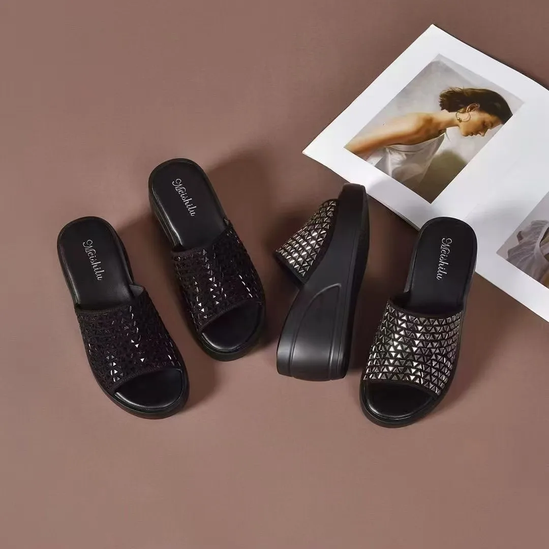 

35-40 Women Slippers Summer Shoes Wedge Sandals Thick-soled Flip Flops Crystal Peep Toe Zapatos Female Anti-slip Beach Footwear