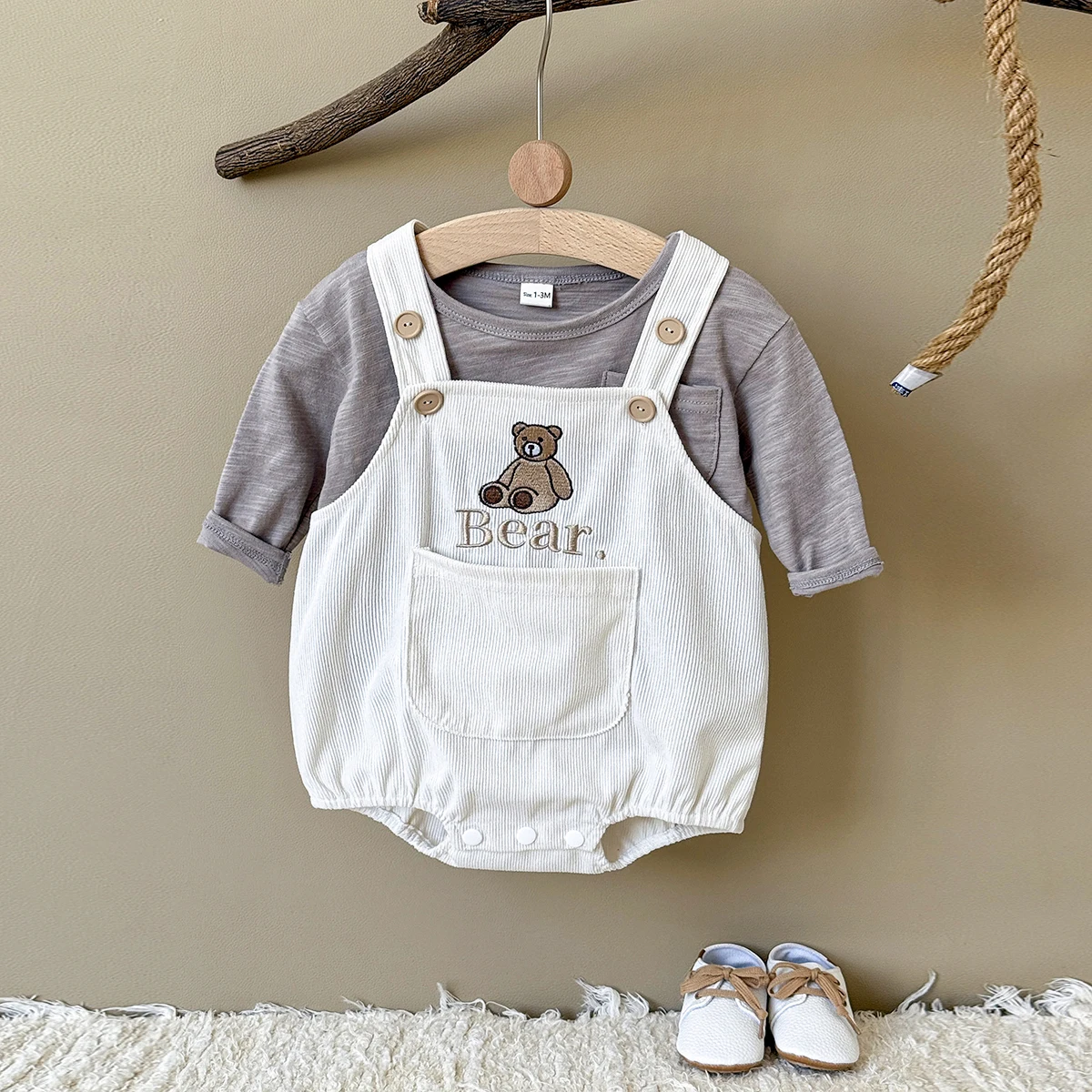 

Autumn Baby 1-2Y Teddy Bear Embroidered White Comfortable Long Sleeved Crawling Suit
