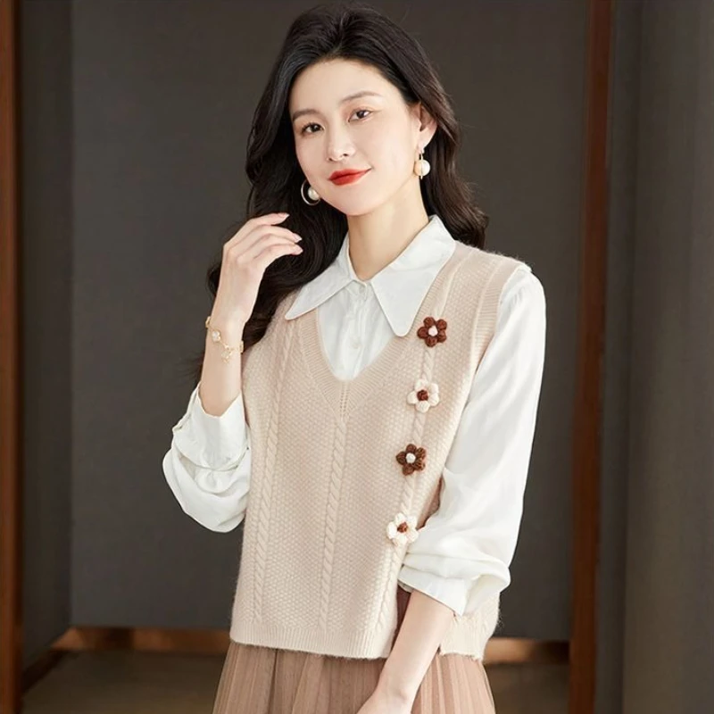 

2025 Новый свежий 3D цветочный трикотаж с V-образным вырезом, короткий жилет с разрезом, корейский стиль, весна-осень, повседневный универсальный стильный внешний слой