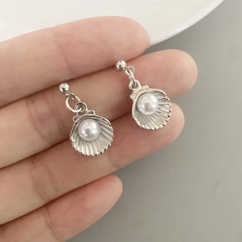 Fashion Simple Stud Earrings for Women Girl Shell Imitation Pearl Vintage Trendy Women\'s  Jewelry Golden Silver Color Eararings