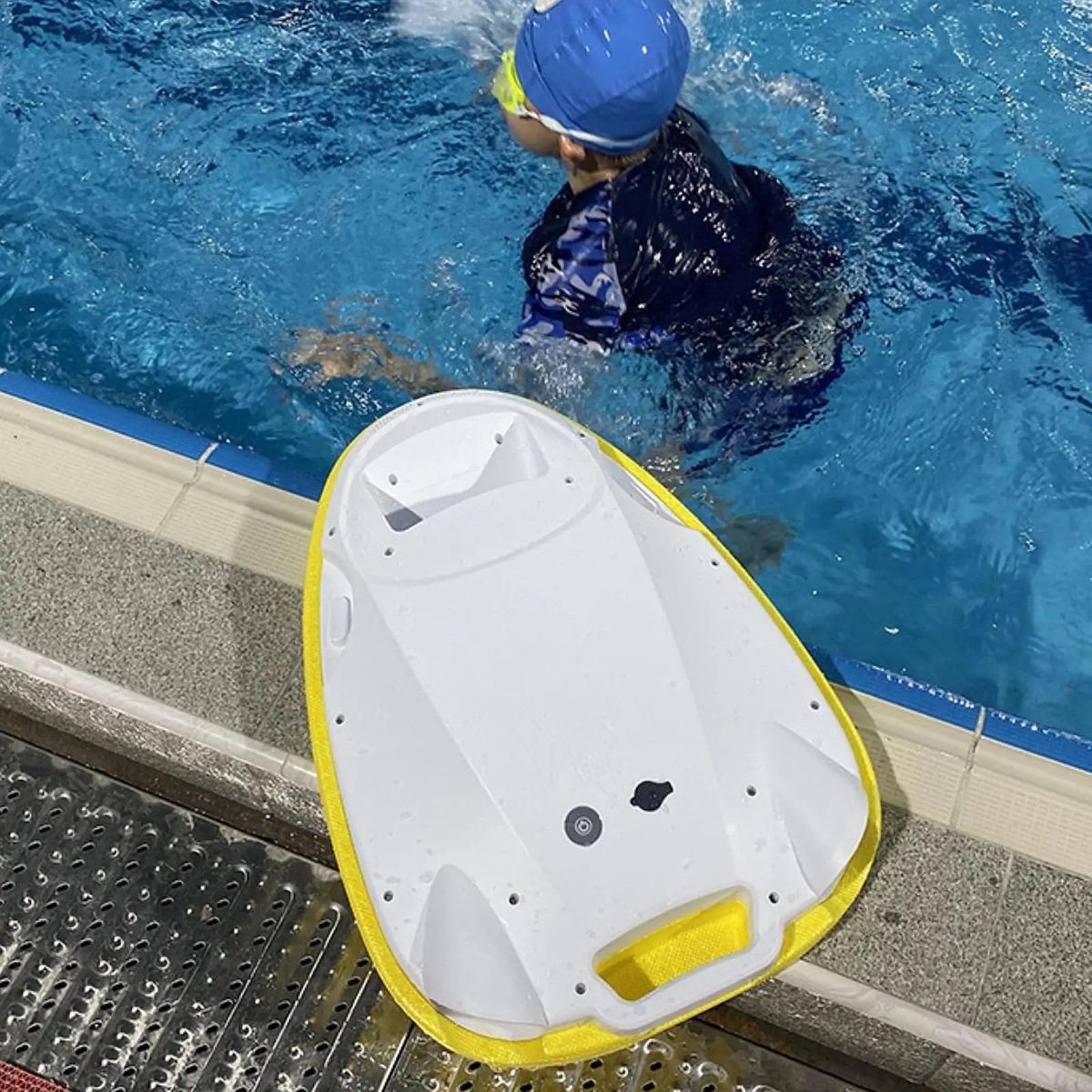 

Electric Swimming Kickboard Practical Buoyancy Swim Training Kickboard for Party Favor Summer Outdoor Pool Exercise Water Sports