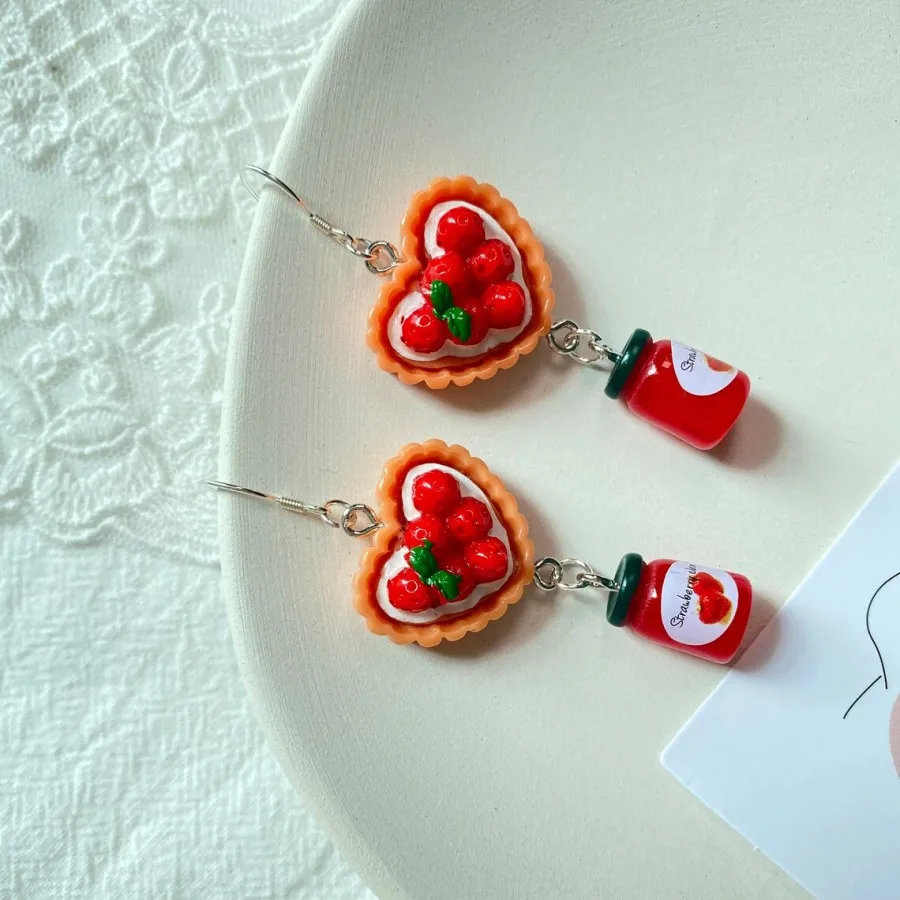 Novelty Heart Strawberry Jam Cake Dangle Earrings Creative Food Strawberry Jewelry Cute Resin Handmade Girl Eardrop Gift for Her