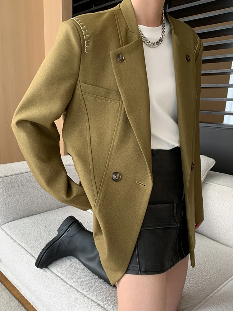 [EAM] Women Khaki Topstitched Big Size Elegant Blazer New Lapel Long Sleeve Jacket Fashion Tide Spring Autumn 2024 1DH7053