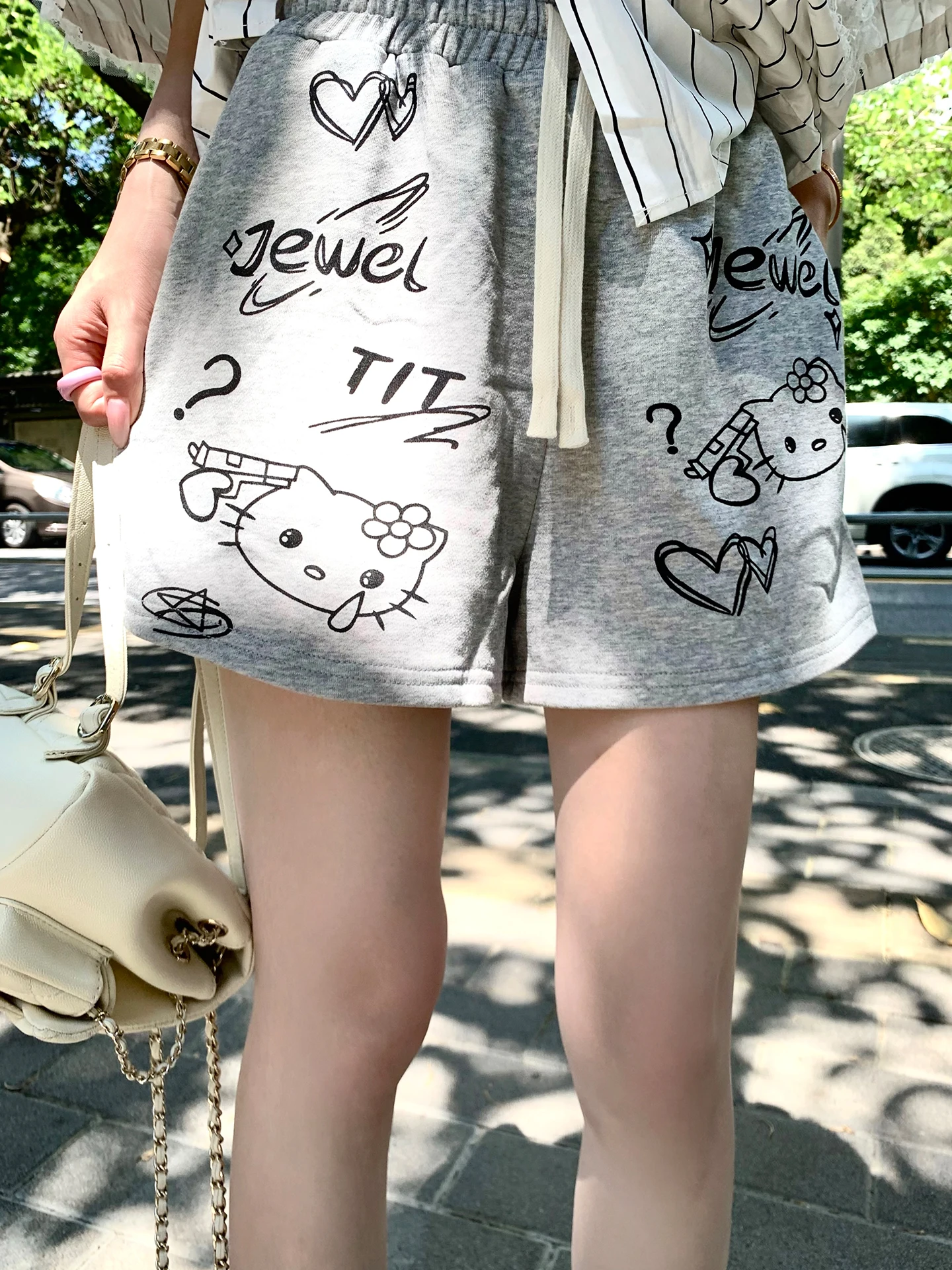 

Женские летние спортивные шорты с принтом, мультяшным рисунком, на шнурке, простые, универсальные, повседневные, с высокой талией, прямые, свободного кроя