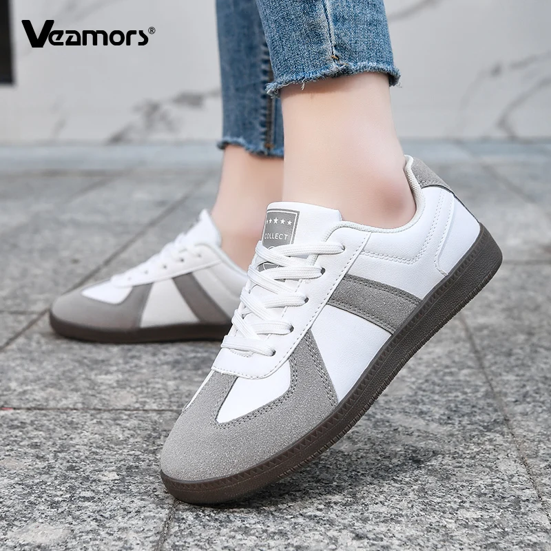 

Retro Trainers Walking Shoes Casual Running Sports Shoes PU Leather Flats Men Women Elastic Outdoor Jogging Traveling Shoes