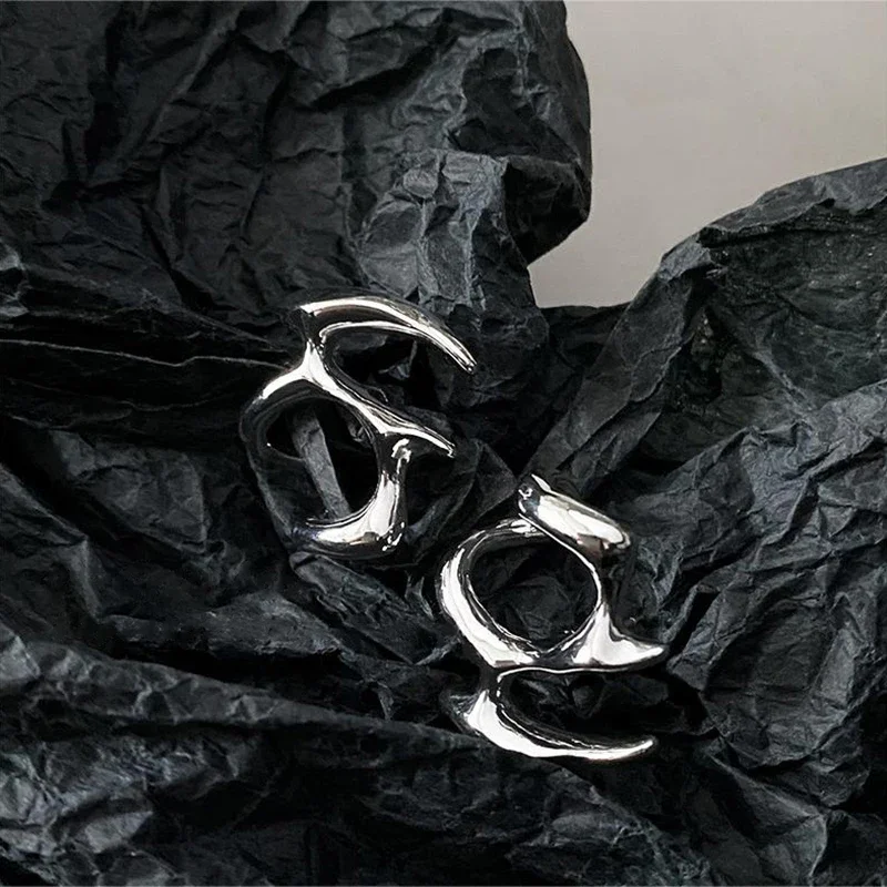 Trendy Irregular Liquid Earrings for Women, Punk Hip-Hop Style, Dainty Metal Clip-On, Simplistic Accessory Present