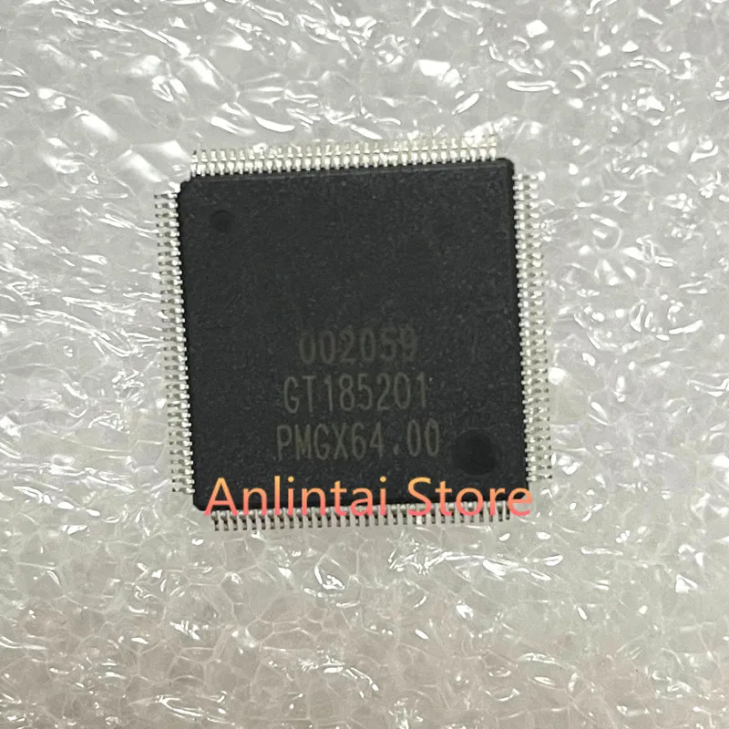 U11690C20 TQFP128  U30870C10  TQFP64  IC MCU 32BIT ROMLESS