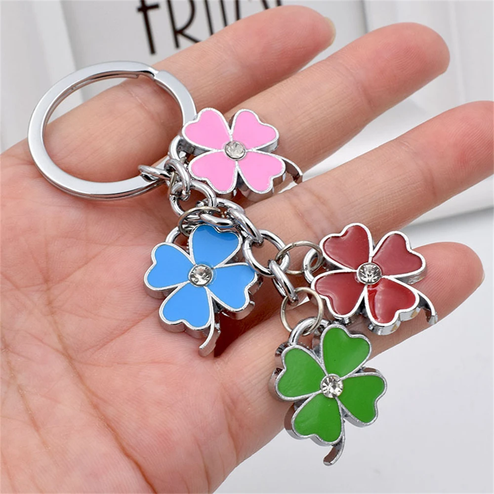 Metal Creative Green Four Leaf Clover Keychain Charms Lucky Key Holder Gift Women Bag Ornaments Keyring Accessories