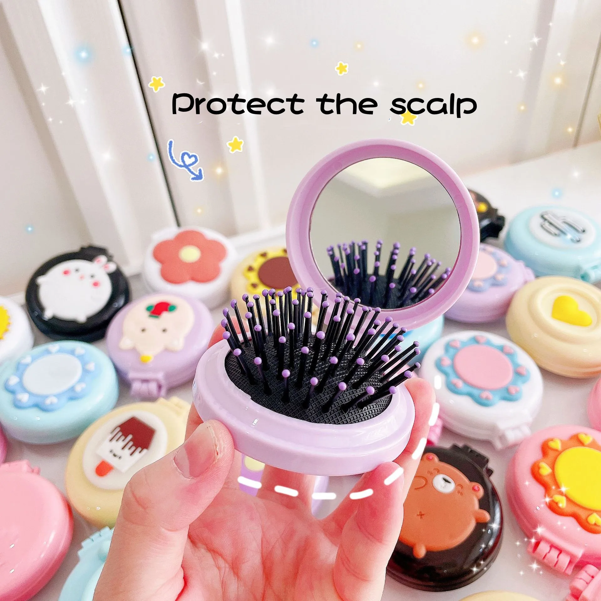 1PC Creative Cute Small Comb Portable Mirror Massage Comb All-in-one Girl Air Cushion Comb Mini Folding Airbag Comb Styling Tool