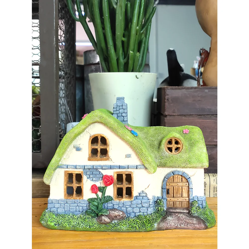 

Garden Garden Garden Balcony Cartoon Green House Solar Energy Light-Emitting Decorations Handmade Creative Resin Decorations