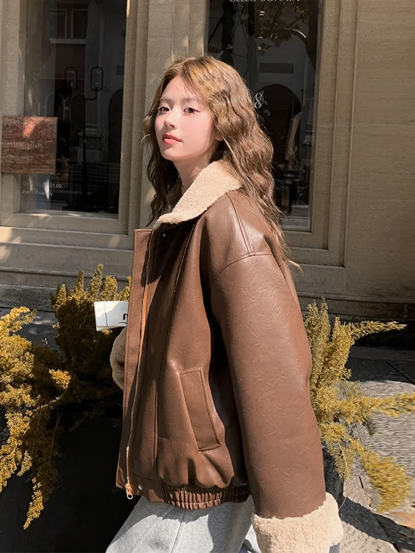 Thiened ort ラムファージャケット レディース 冬用アウター レトロ PU レザーコート 暖かい カジュアル ルーズフィット ジッパー開閉 カラー