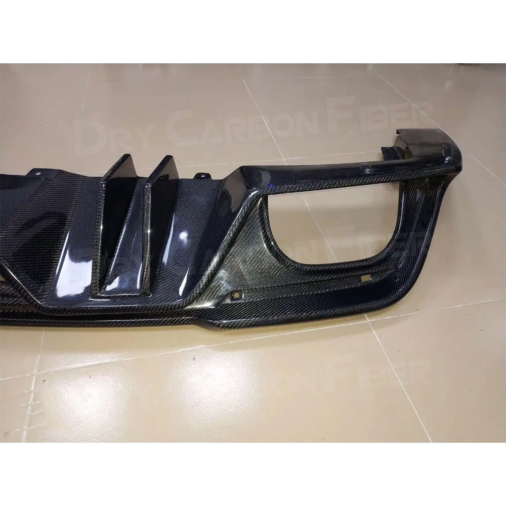 Carbon Fiber Rear Lip Diffuser Spoiler for Ford Mustang Coupe 2015 -2019 Rear Bumper Guard 4 Outlet Car Styling