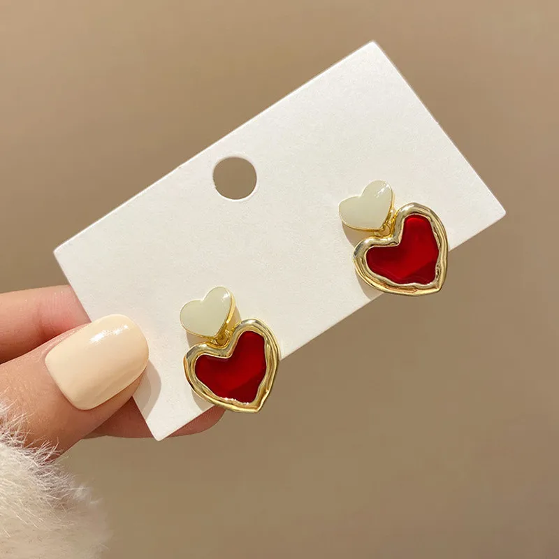 XIALUOKE Trendy Sweet Enamel Heart Earrings For Women Girl Gold Color Metal Heart Hanging Dangle Earrings Vintage Jewelry