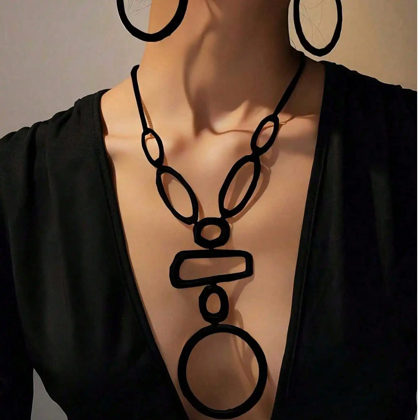 Elegant Geometric Hollow Circle Rectangle Splicing Long Necklace Sweater Chain Metal Style Jewelry Fashionable Accessory