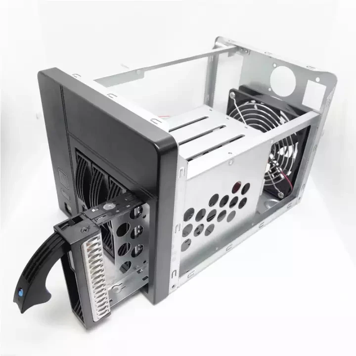 Obudowa NAS z 4 dyskami Możliwość wymiany podczas pracy Domowe miejsce do przechowywania Prywatny serwer w chmurze 4 Pusta obudowa NAS