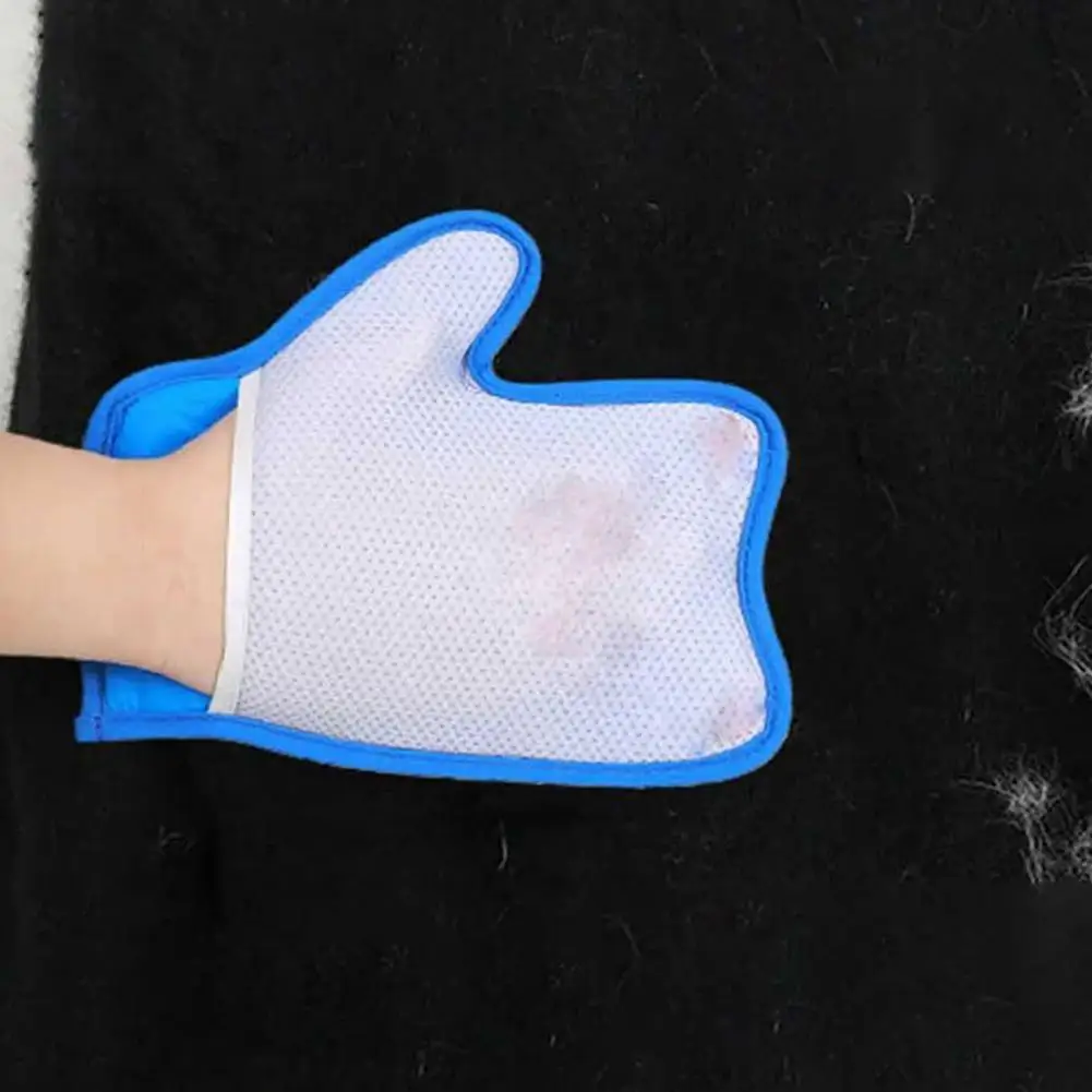 Comfortable Fit Pet Grooming Glove Pet Hair Removal Glove for Cats Dogs Electrostatic Grooming Mitt Reusable Hair for Clothing