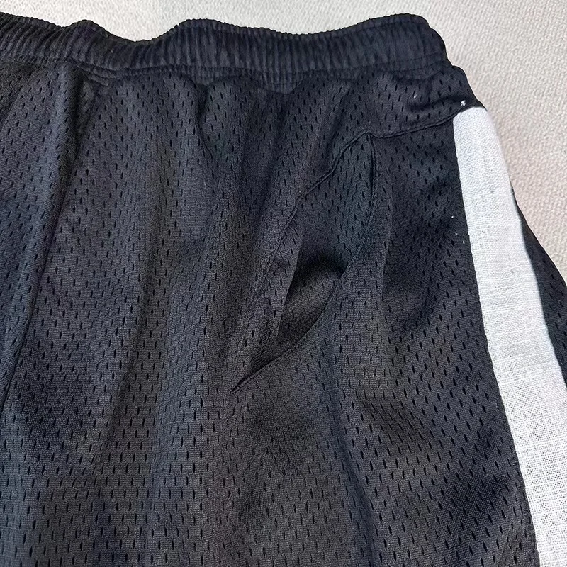 Basketball mesh shorts