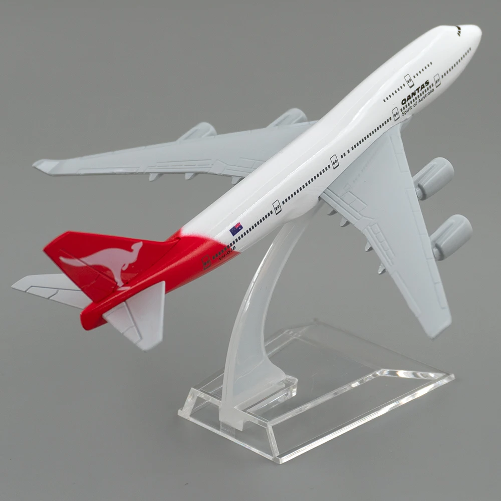 1/400 Scale Aircraft Boeing 747 Qantas 16cm Alloy Plane B747 Model Toys Children Kids Gift for Collection