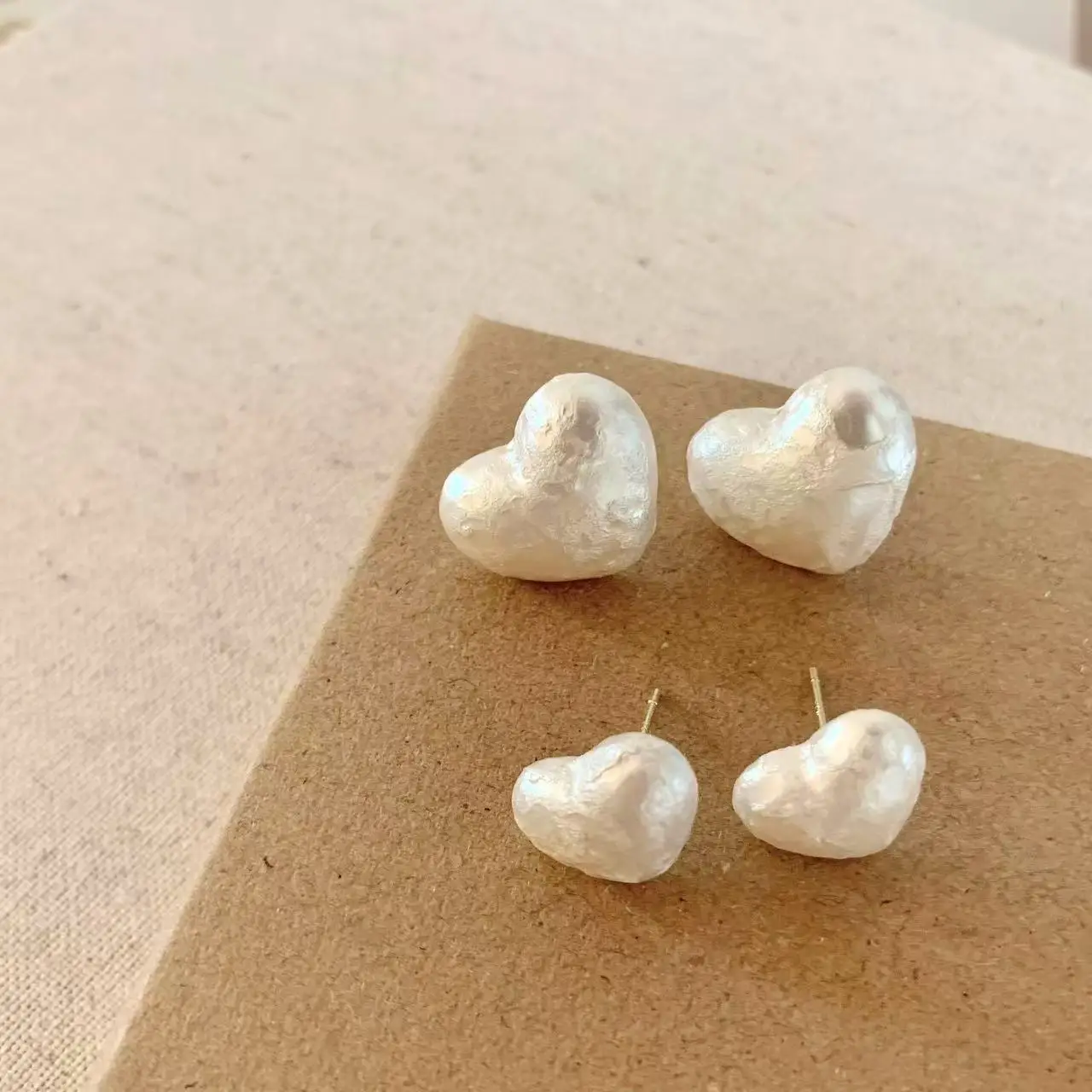 Heart Pearl Stud Earrings French Retro Elegant Lightweight Cotton Pearl Vintage Versatile Gold Tone Alloy Jewelry Women