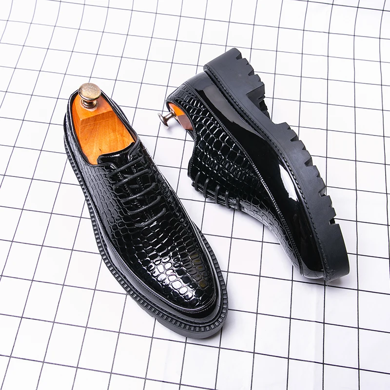 

Crocodile Pattern Men Thick Soled Derby Shoes Height Increasing, Anti Slip Wear-resistant Breathable Exquisite Fashionable Shoe