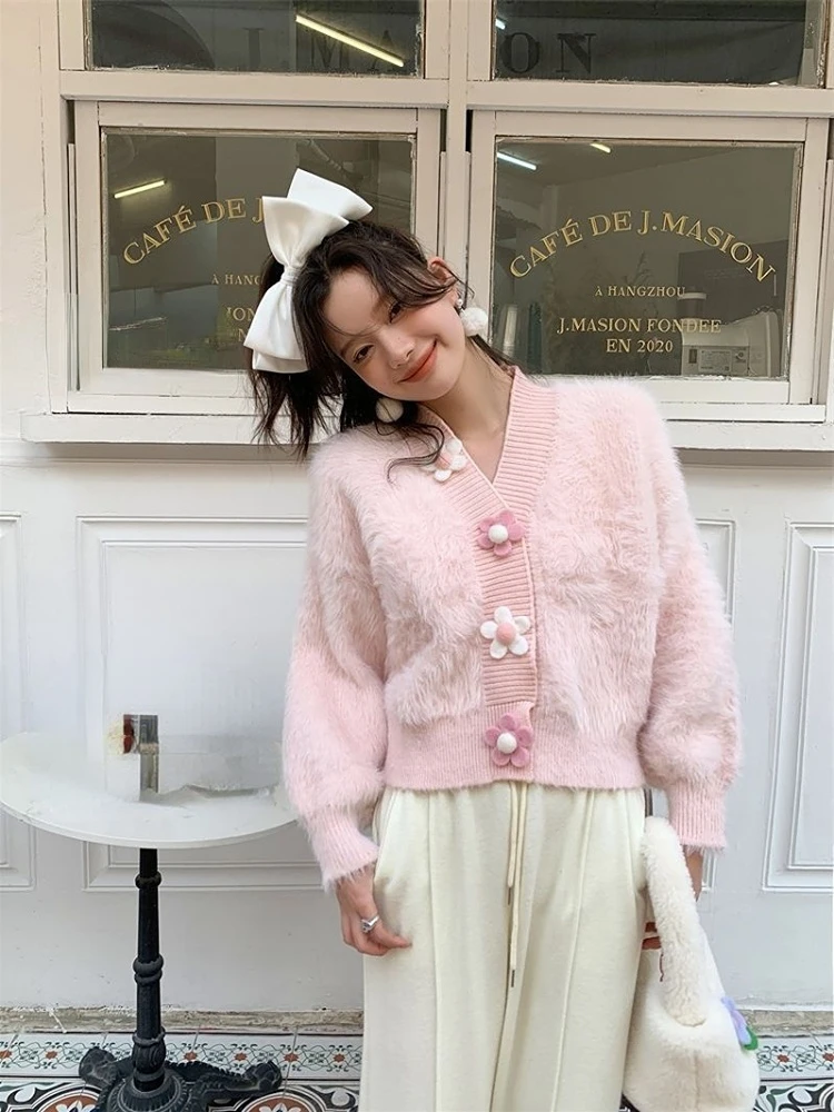 Woherb nowy słodki różowy norek puszysty sweter dziergany sweter kobiet koreański delikatny V Neck Pull Femme kwiat przyciski z długim rękawem topy