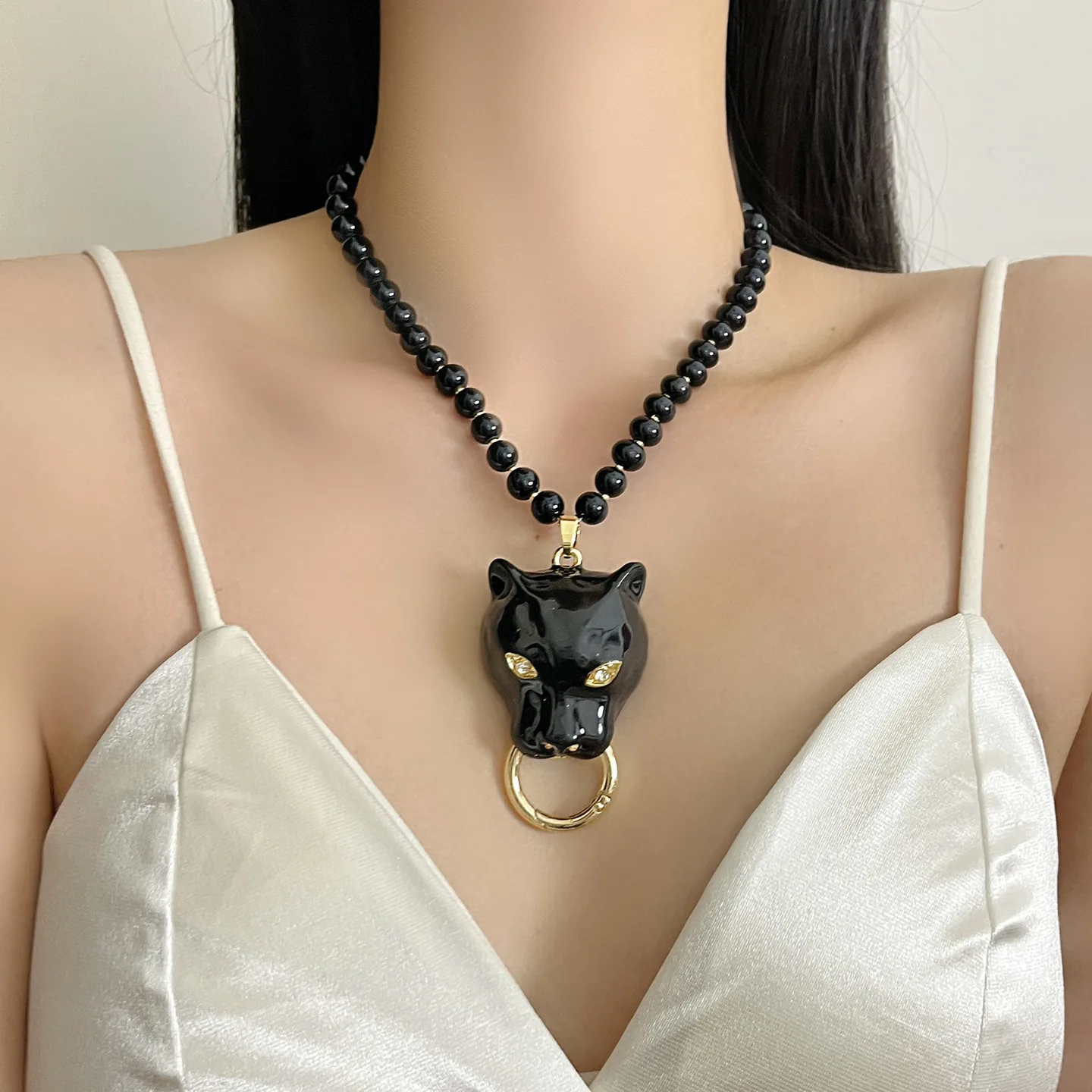 2026 Spring Summer Trendy Beaded Chain Necklace Women Enamel Panther Head Pendant Diamond Accent Daily Party Accessories