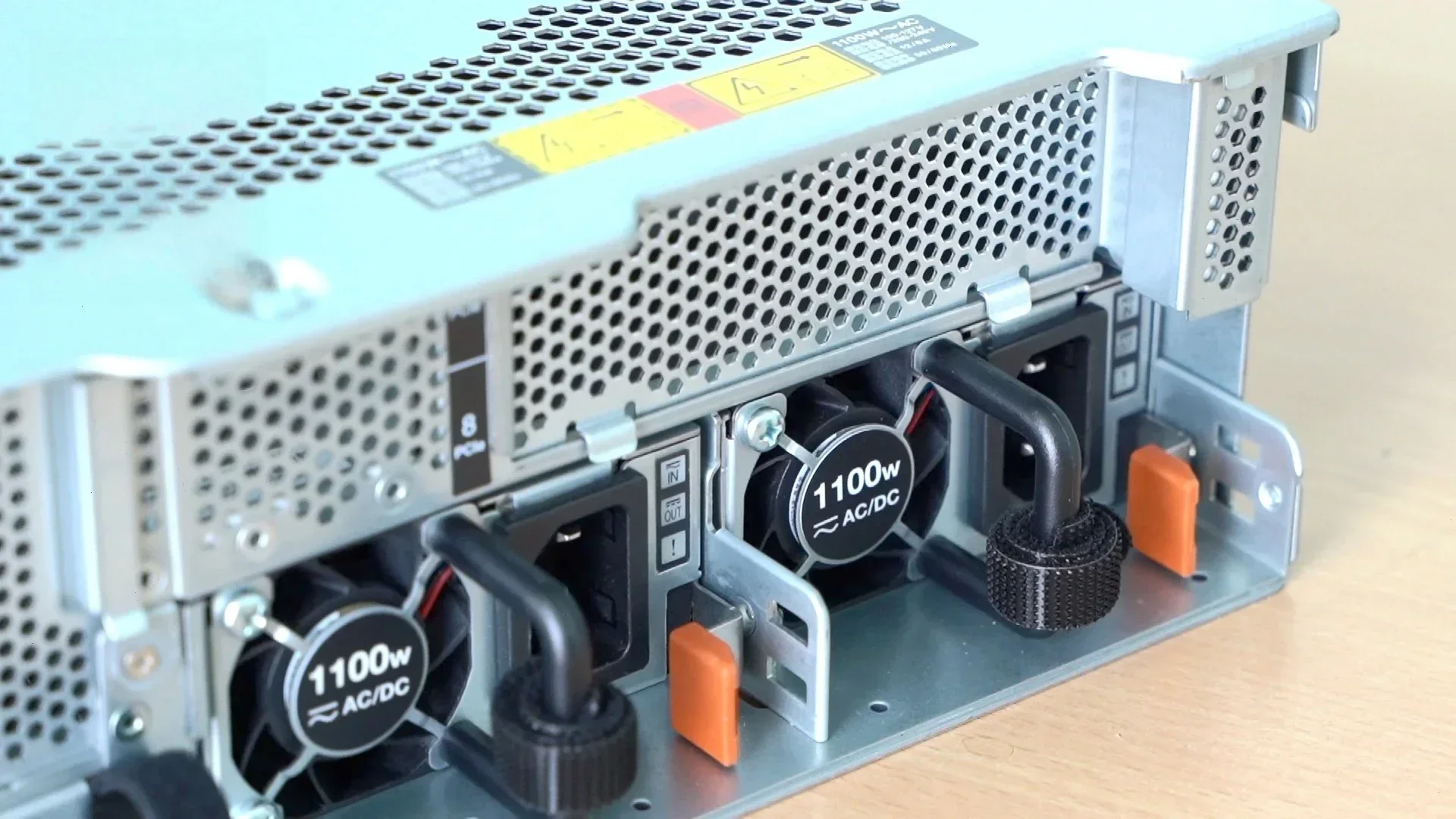 (450-AGFW)Original Dell Server-Netzteil, 2400 W, Dual-Hot-Plug-Fehlertolerant, redundantes Netzteil, 24-Pin-Schnittstelle, gemischte Modus-Einheit