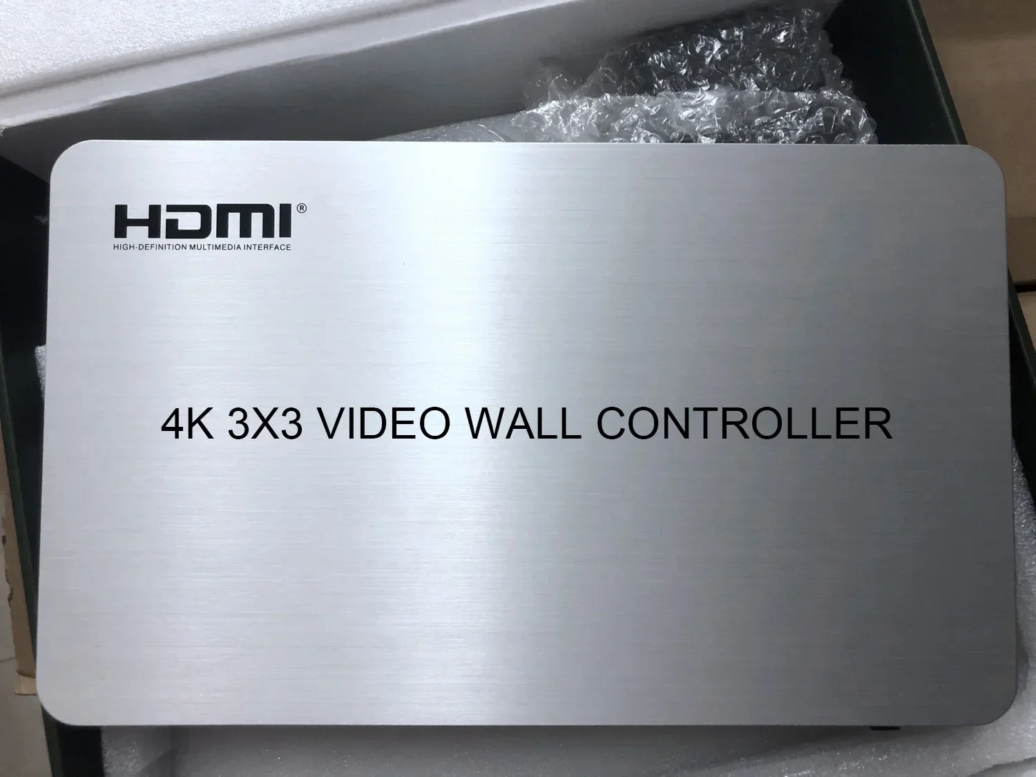 4K 4 8 9 Channel TV Video Wall Controller Processor 2x2 1x3 1x2 1x4 4x1 3x1 2x1 2x3 2x4 3x3 TV Splicing Screen Box with AI Audio