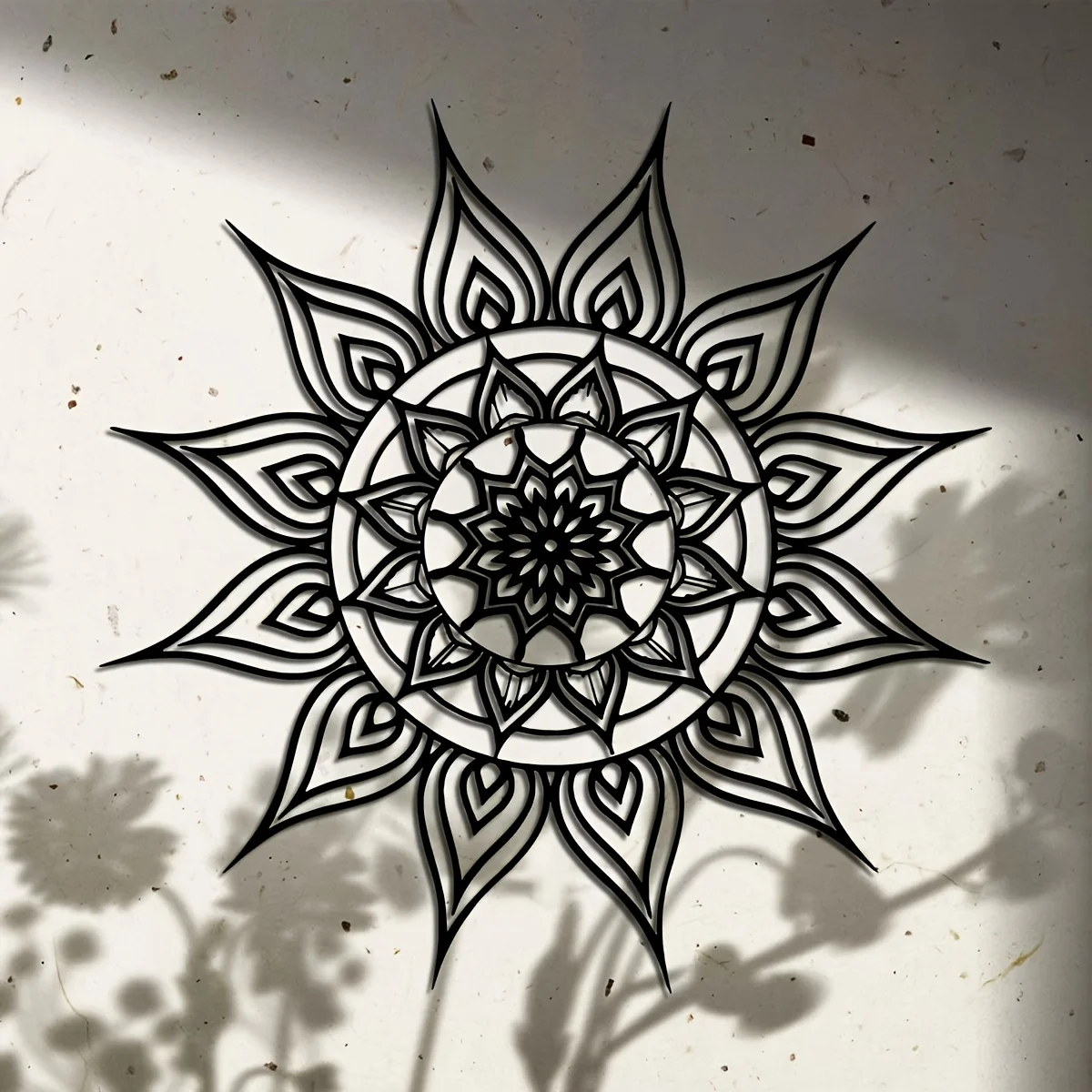 Brand 2D Flat Black White Sun - مراجعة Home Decor Brand وسعره