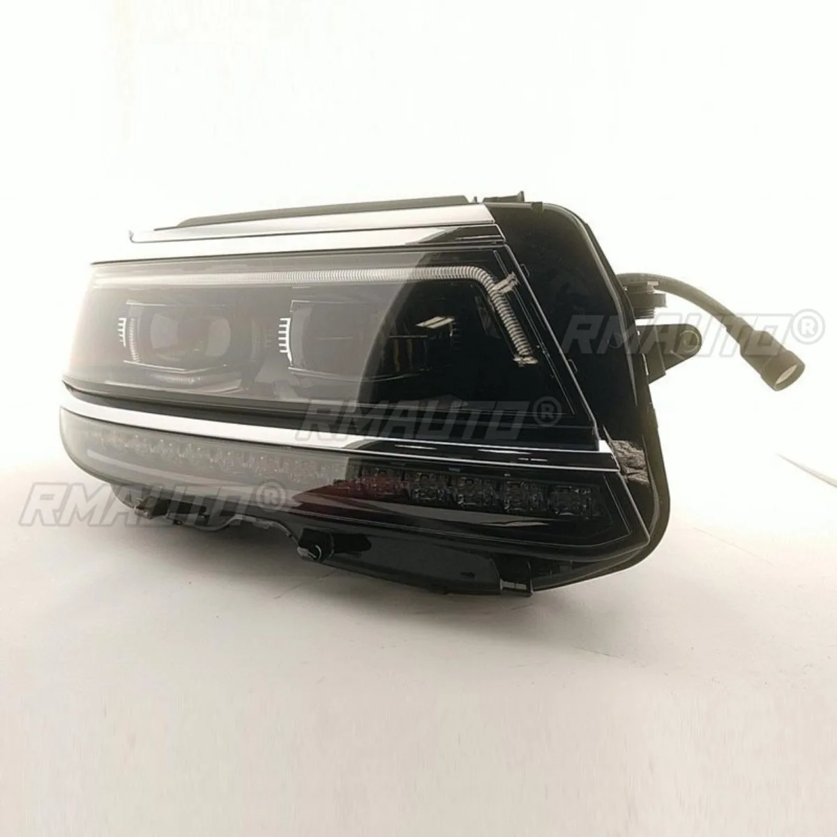 

For Volkswagen Tiguan 2018-2021 LED Fog Lamp Daytime Running Light Waterproof Fog Lamp Car Headlight Assembly 5NL941114A