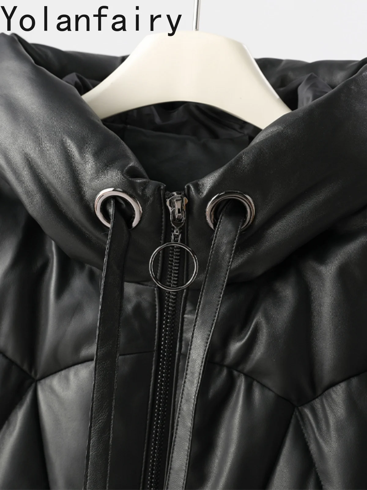 YOLANFAIRY Piumino in vera pelle al 100% Donna Autunno Inverno 2025 Cappotto in pelle di pecora di media lunghezza con cappuccio Caldo piumino allentato