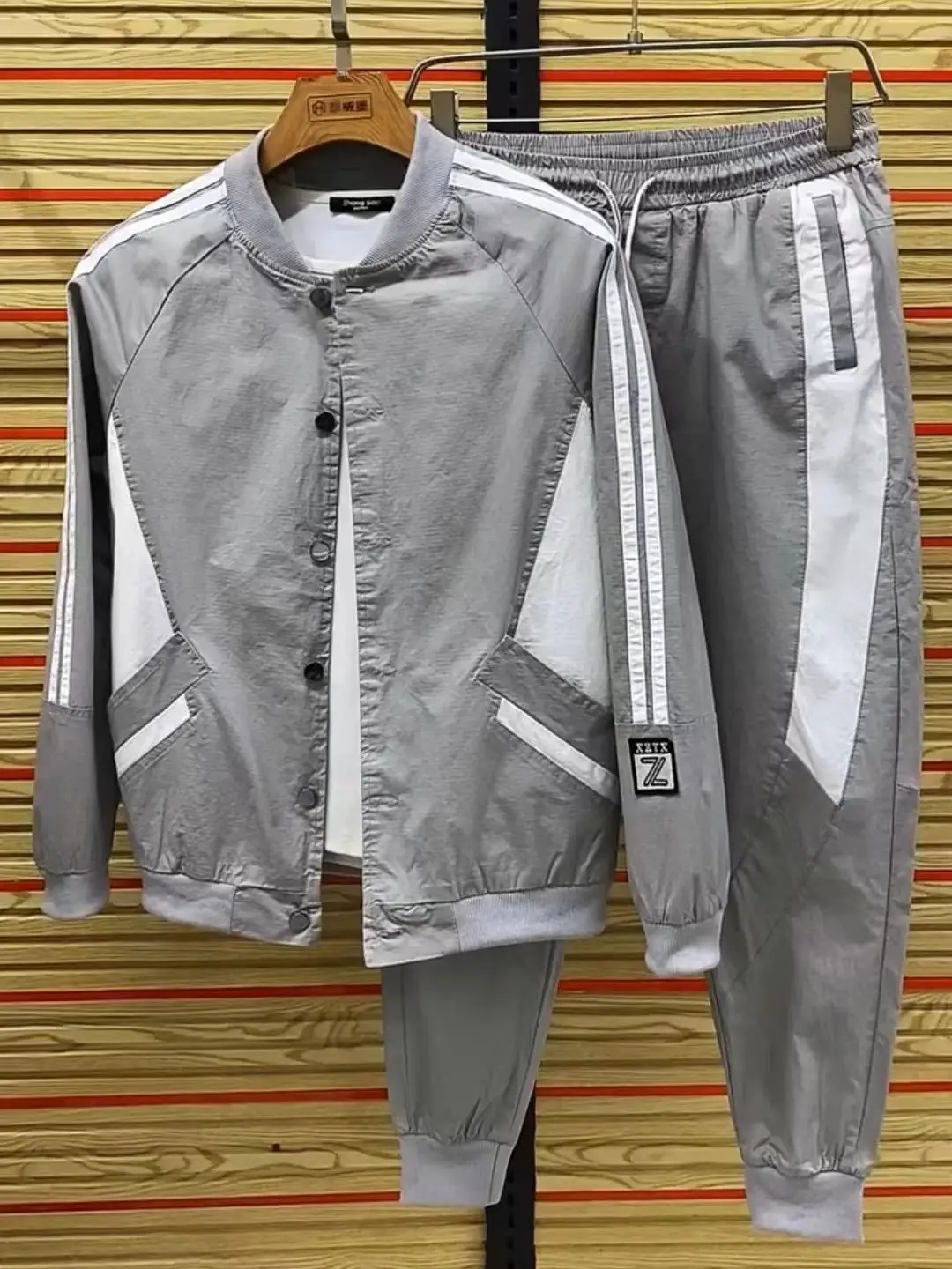 

Весенне-осенний новый мужской спортивный костюм, модный продвинутый смысл, модный, удобный, для отдыха, городской темперамент