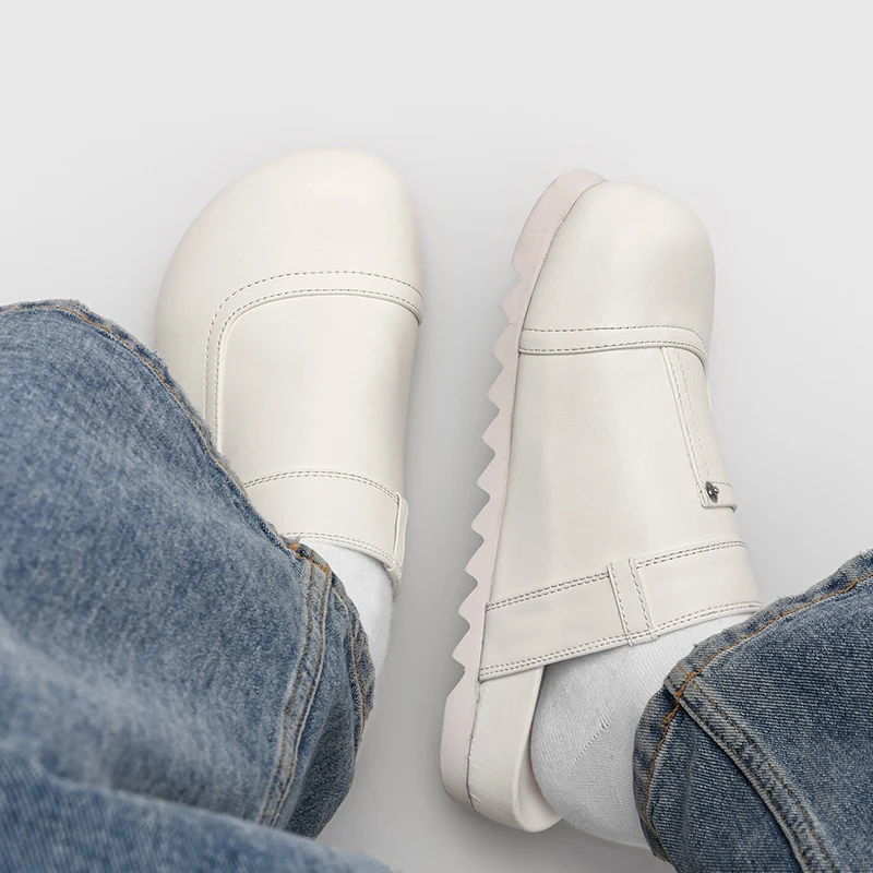 Boken Shoes Casual Thick Soled Men Shoes Height Increasing Rivet Decoration Exquisite Stitching Breathable Flat Bottom Non Slip