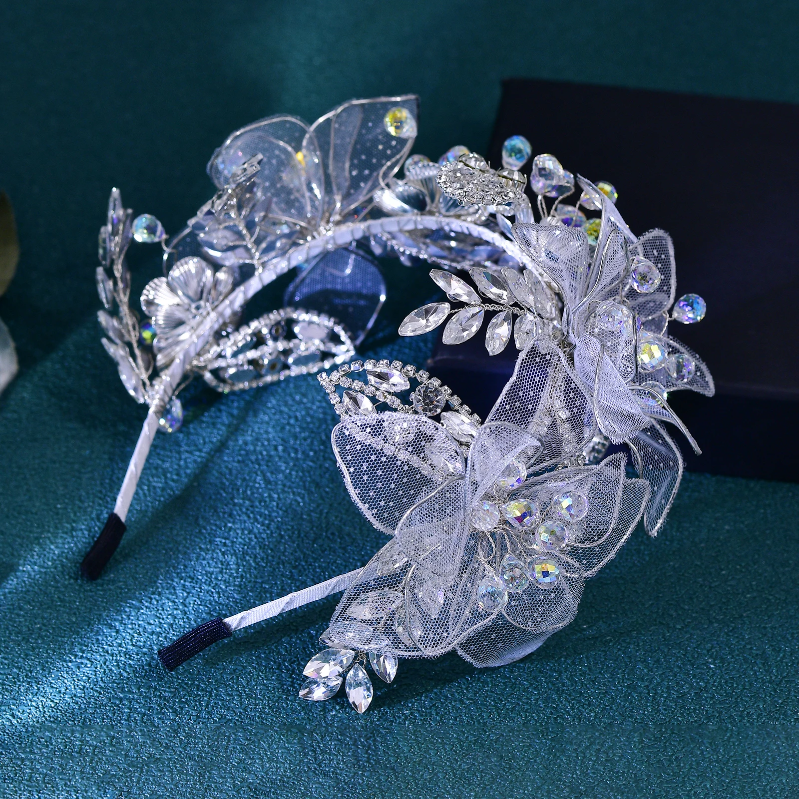 Corona de comunión para niñas, tocado de novia de cristal, flor de malla, diadema de boda para mujer, tocado de diamantes de imitación para fiesta, HP712