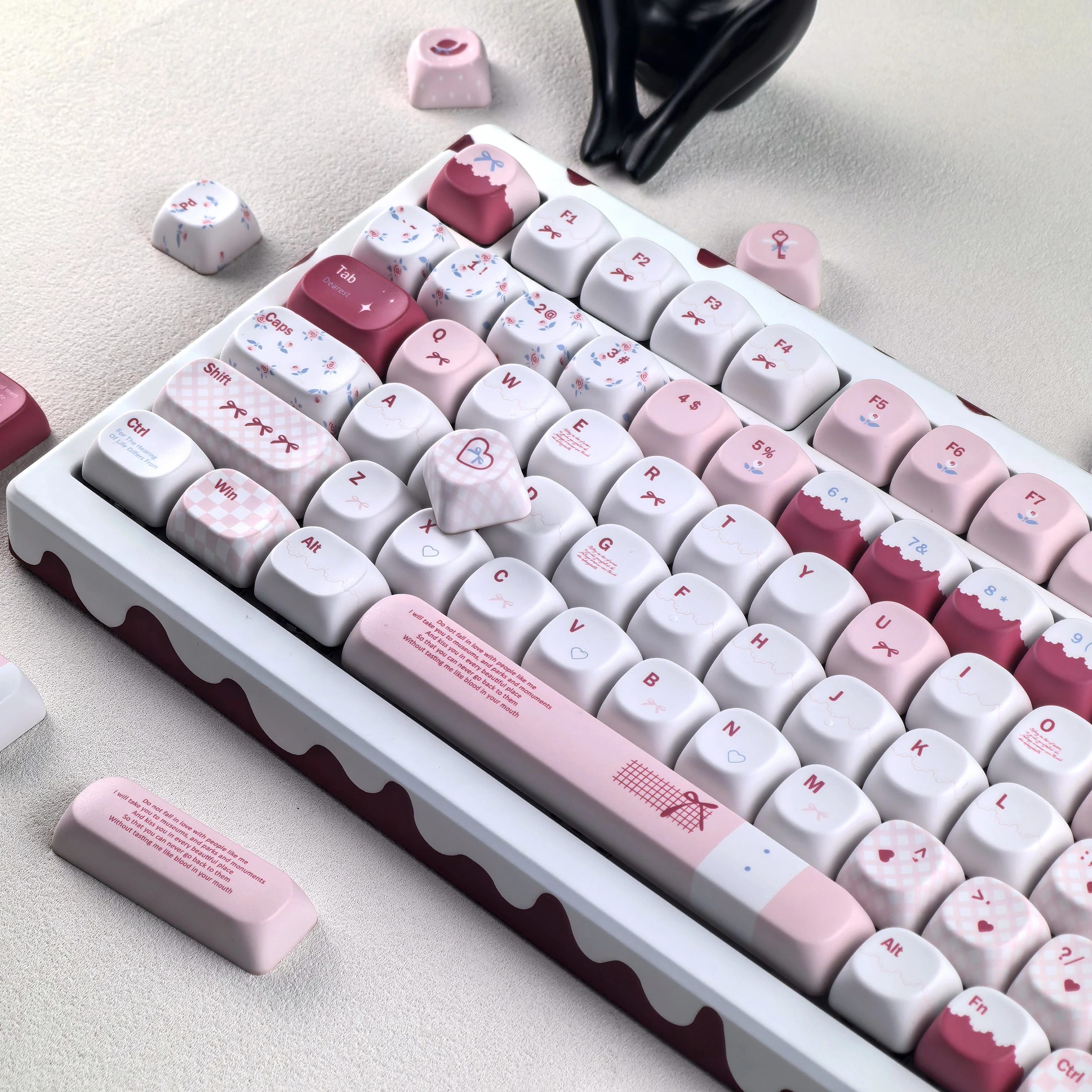MAIMOOO Keycaps Cute Floral Korean/Russian Moa Cherry Pbt Retro Purple-Red Keyboard Keycaps For Aula/Ajazz
