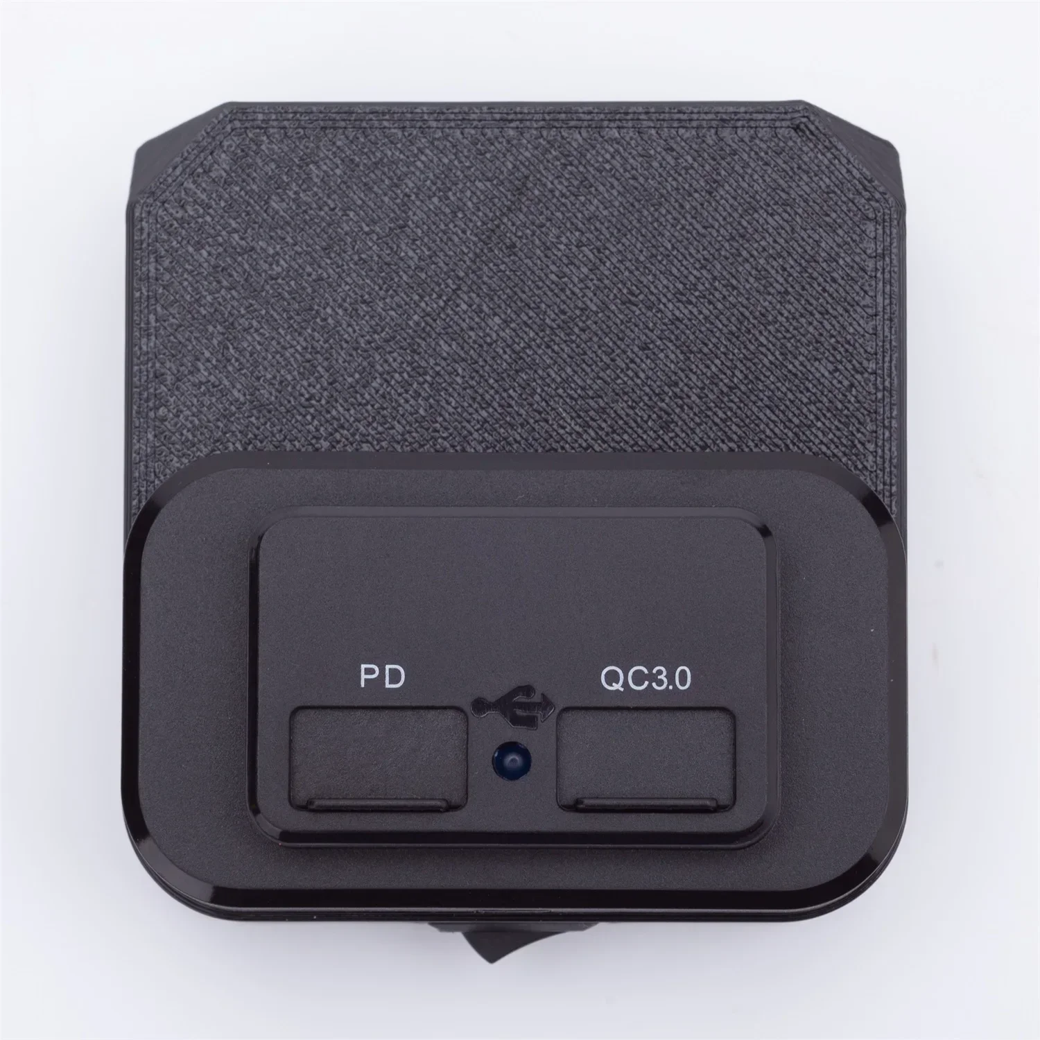 

The Portable Charger Is Suitable for DEKO 20v Lithium-ion Battery Mobile Phone and Tablet Fast Charging USB and Type-C Interface