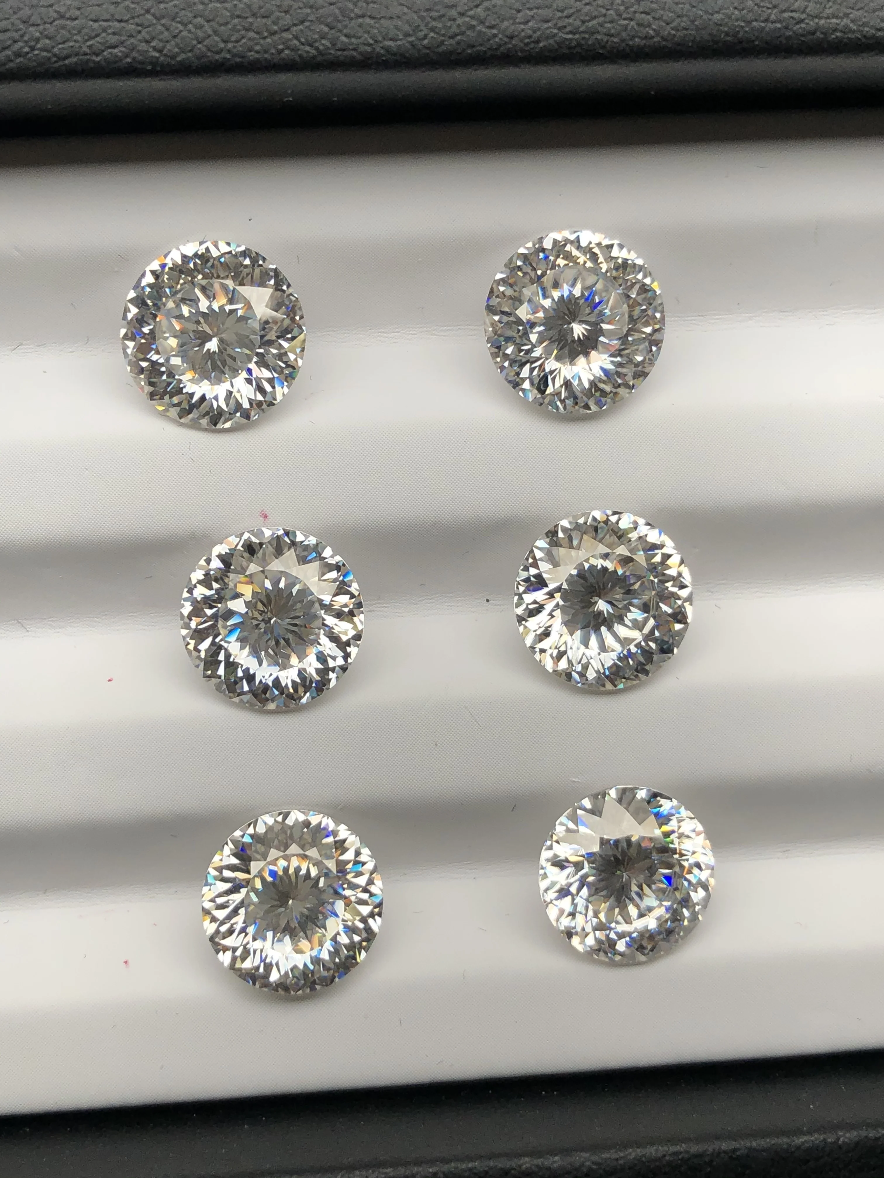 

3.0-20.0mm 100 Faces Cut Round Stone With GRA Certificted Loose Gemstone Moissanite