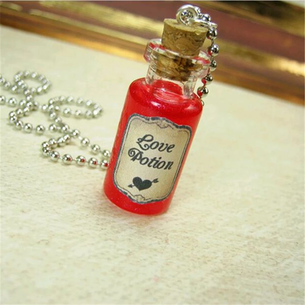 Love Potion Glass Bottle Necklace Charm Vial Pendant Valentine\'s Day Cupid Love