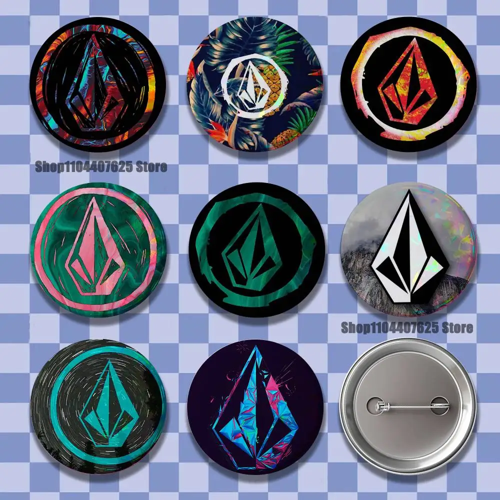 

Fashion V-Volcom Sport Style Badges Button Round Creative Pin Brooch Badge Bag Decor Accessories Fans Collect Friends Gifts